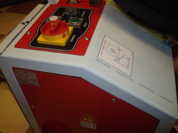 Półautomat do pakowania palet TP 202MV (do taśmy 12 mm)-3122